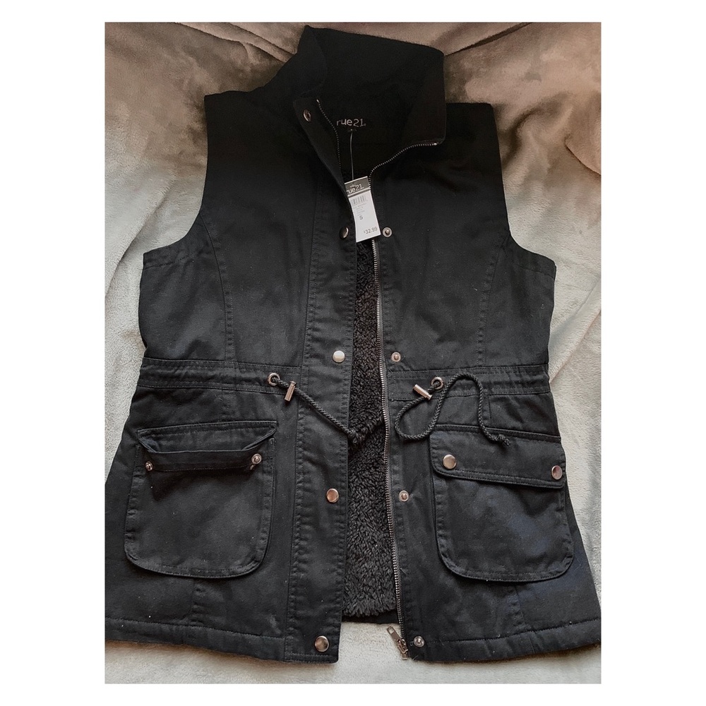 Women Black Vest Size Small